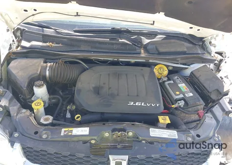 2018 Dodge Grand Caravan Sxt z USA, uszkodzony, nr VIN 2C4RDGCG8JR296003